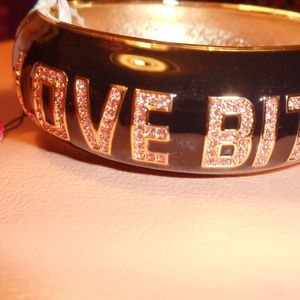 LOVE BITES CRYSTAL BETSEY JOHNSON RHINESTONE GOLD bracelet vampire goth vamp new